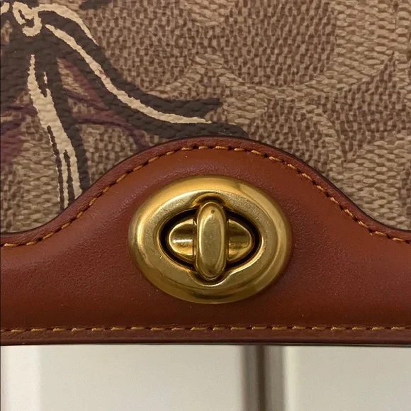 Coach 1941 Riley Prairie Floral Print Crossbody Handbag Limited Pre-owned $450 - Picture 8 of 16
